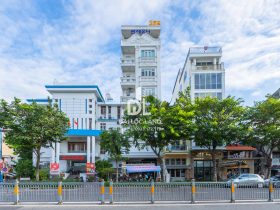 Building 105D Bến Vân Đồn