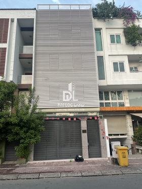 Building 2C13 Trường Sa